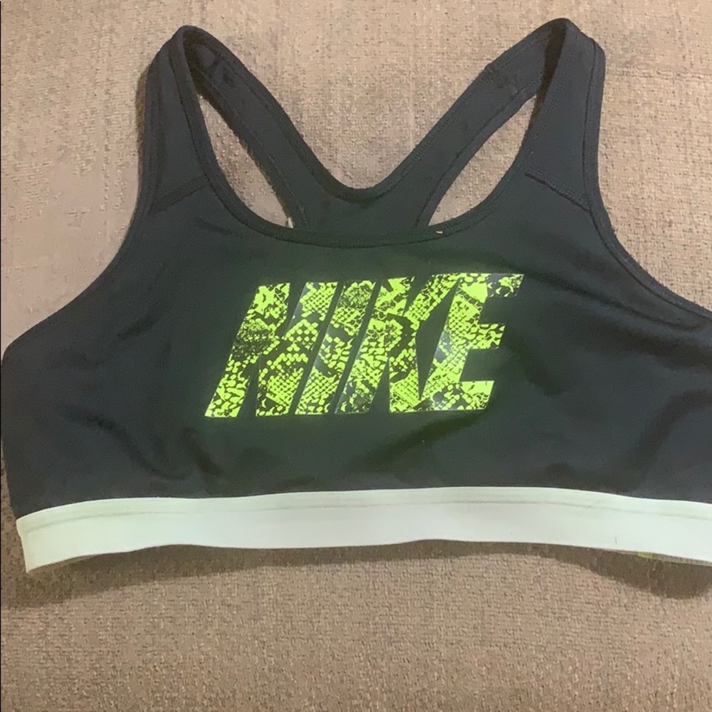 Extra large Nike sports bra
